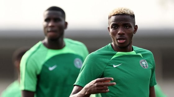 نيجيريا تخشى غياب مهاجمها أوسيمين في نصف النهائي أمام جنوب أفريقيا “صدى الخبر”