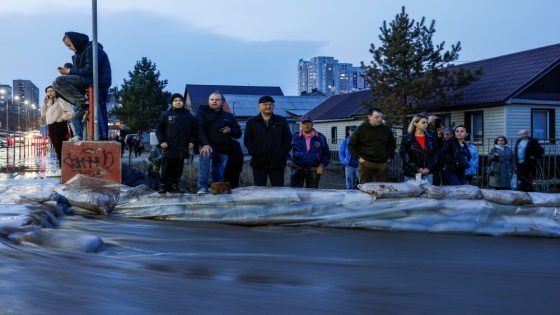 حالة طوارئ.. منسوب نهر الأورال الروسي يصل إلى 12 مترًا “صدى الخبر”