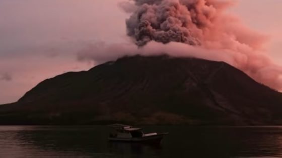 إندونيسيا ترفع مستوى التحذير من بركان إيبو لأعلى درجة “صدى الخبر”