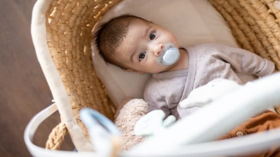حقائق عن اللهايات للأطفال الرضع .. إيجابيات وسلبيات | صحة وبيئة “صدى الخبر”