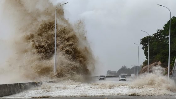 الإعصار الـ13.. عشرات الآلاف من السكان في أماكن الإيواء خوفًا من “ينشينج” “صدى الخبر”