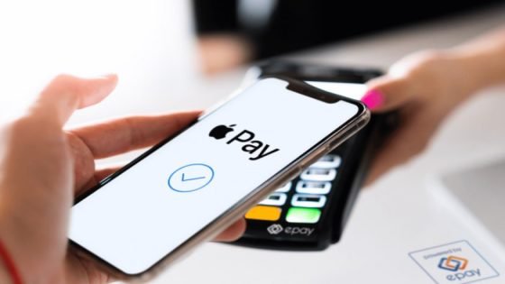 3 بنوك تبدأ تفعيل خدمة Apple Pay لإتمام عمليات الشراء دون تلامس صدى الخبر