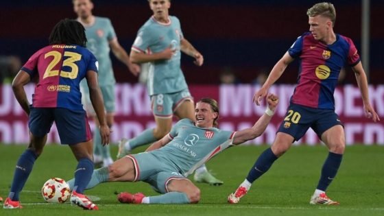أتلتيكو ينتزع تعادلا دراماتيكيا أمام برشلونة في نصف نهائي كأس إسبانيا “صدى الخبر”