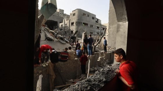 غزة: مقتل 19 فلسطينيا في غارات إسرائيلية ليلية “صدى الخبر”