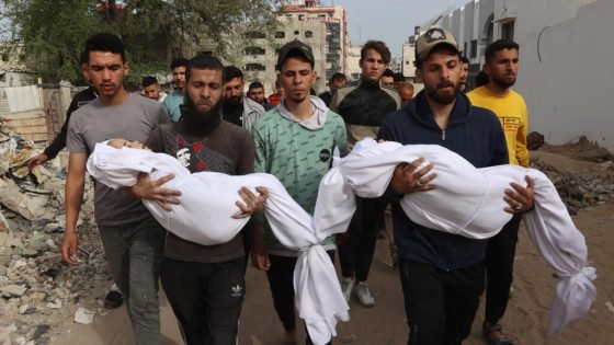 مقتل عشرات الأشخاص جراء غارات على غزة وإسبانيا تلغي صفقة أسلحة مع شركة إسرائيلية “صدى الخبر”