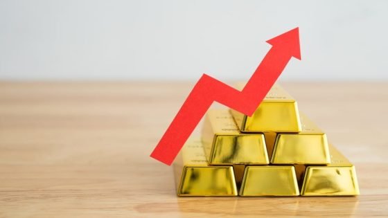 من تراجع الدولار.. أسعار الذهب تعاود الارتفاع فوق 3000 دولار “صدى الخبر”