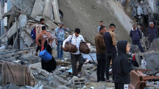 غزة: الدفاع المدني يعلن مقتل خمسة أشخاص من عائلة واحدة في غارة إسرائيلية “صدى الخبر”