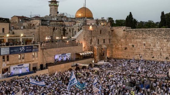 قوميون إسرائيليون يهتفون "الموت للعرب" خلال مسيرة يوم القدس “صدى الخبر”