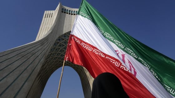 طهران تندد بالتصريحات "المهينة" لفرنسا في ظل مهرجان كان وتستدعي القائم بأعمال سفارتها “صدى الخبر”