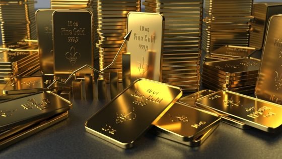 أسعار الذهب تتجاوز حاجز 3300 دولار بدعم من ضعف الدولار ومخاوف اقتصادية “صدى الخبر”