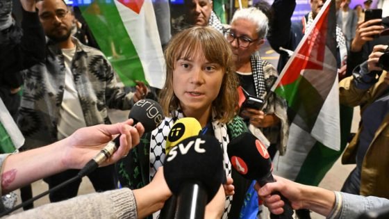 سفينة "مادلين" الإنسانية: إسرائيل تقول إنها ستعامل النشطاء الفرنسيين المحتجزين كمهاجرين غير نظاميين “صدى الخبر”