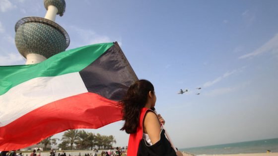 السلطات الكويتية تفرض على العمال الأجانب في القطاع الخاص الحصول على "إذن مغادرة" قبل السفر “صدى الخبر”