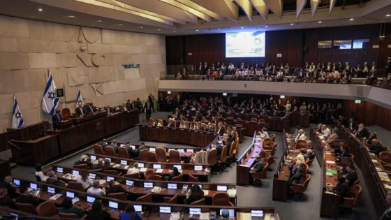 حزب "يهدوت هتوراه" الإسرائيلي ينسحب من الائتلاف الحاكم احتجاجا على مشروع قانون التجنيد الإجباري “صدى الخبر”