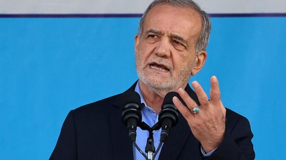 الرئيس الإيراني يتهم إسرائيل بمحاولة اغتياله ولا يرى "أي مشكلة" لاستئناف مفاوضات النووي مع واشنطن “صدى الخبر”