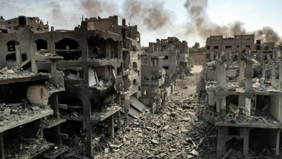 الاحتلال يكثف غاراته على غزة قبل مفاوضات شرم الشيخ “صدى الخبر”