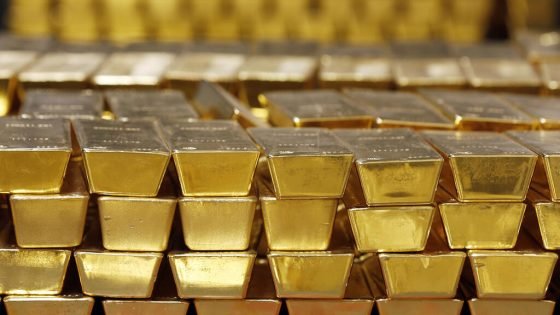 لماذا تخطى سعر الذهب أربعة آلاف دولار للمرة الأولى في تاريخه؟ “صدى الخبر”