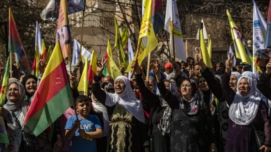 سوريا: اتفاق وقف إطلاق نار "شامل" بين السلطات الانتقالية والأكراد إثر اشتباكات في حلب “صدى الخبر”